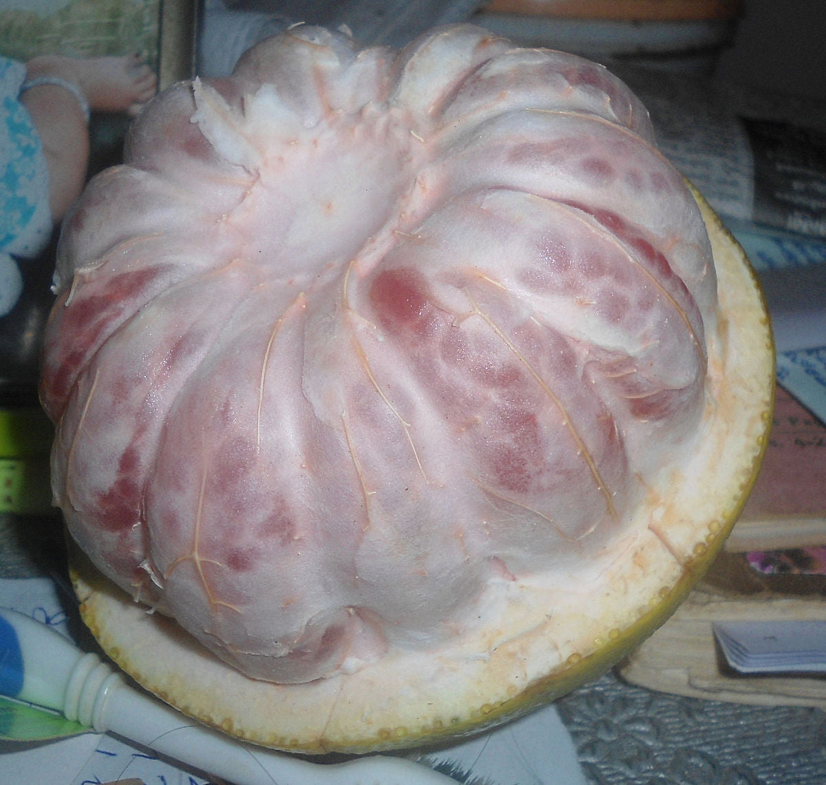 Organic GrapeFruit Or Pomelo Or PamparaPanasa - (1 Piece)