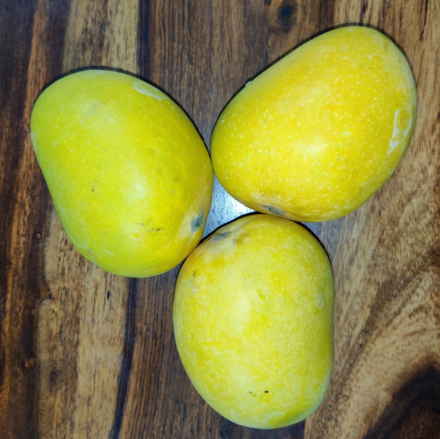 Alphonso Mango Organic & Naturally Ripened - (3Kg)