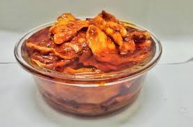 Mango Jaggery Sliced Pickle - Bellam Maagaaya (with Garlic)